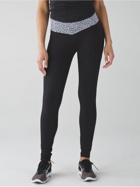 Lululemon All The Right Places Pant II - Black/Miss Mosaic White